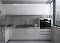 Armoires de cuisine brillantes contemporaines